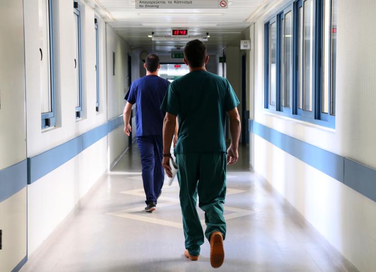 ΠΑΣΥΚΙ: Σε γενικό lockdown από απουσία σωστής οργάνωσης εντός των δημοσίων νοσηλευτηρίων